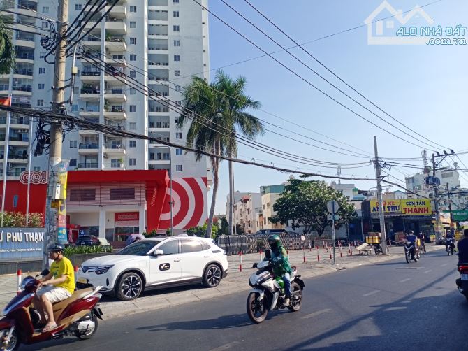 Bán nhà mặt tiền đường Thoại Ngọc Hầu, phường Phú Thạnh, Tân Phú, giá mới chỉ 9.98 tỷ - 9