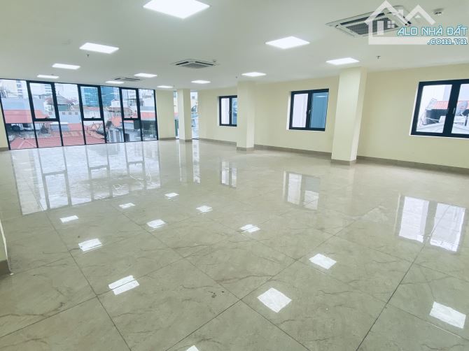CHO THUÊ VĂN PHÒNG CẦU GIẦY DT 160M2 - 200M2 GIÁ THUÊ TỪ 25TR- 26tr/1 SÀN