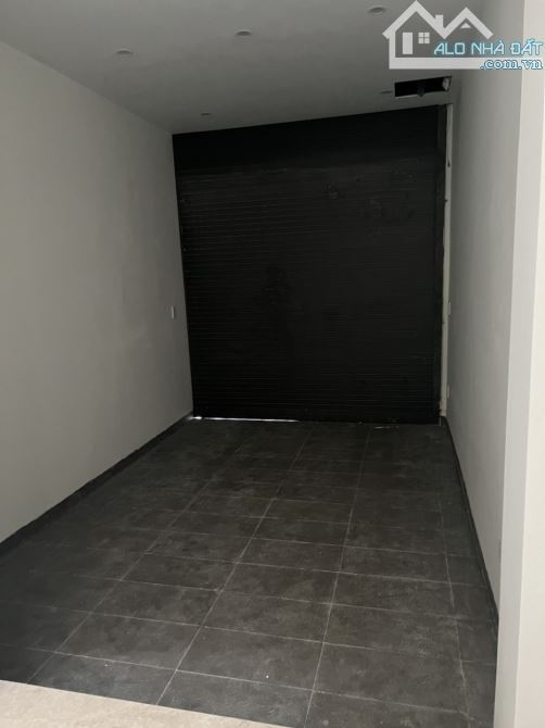 Bán biệt thự khu 101 Nguyễn Chí Thanh p9q5 8x20m 3 lầu giá chỉ 31 tỷ
