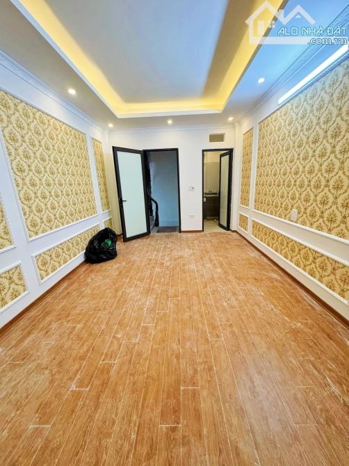 CHỈ HƠN 5 TỶ SÍU Ở HỮU NGAY CĂN NHÀ 5 TẦNG MỚI ĐẸP TẠI NAM DƯ, THANH LÂN, THANH ĐÀM - 1