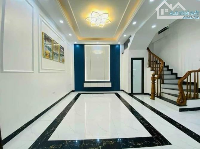 Bán nhà mới mặt ngõ T. Phúc, Tả Thanh Oai. DT 35mx4T. Ô tô tránh cách vài bước chân - 1