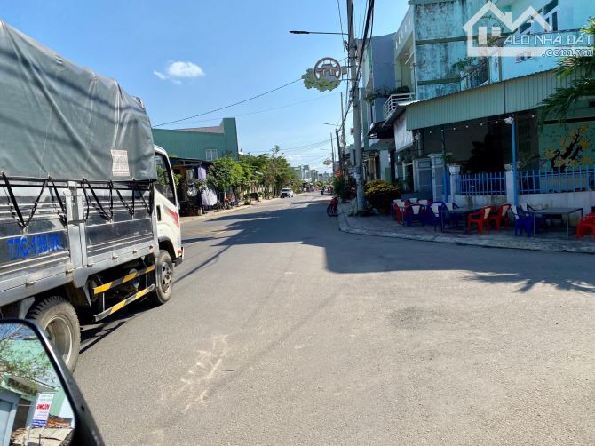 Cần bán lô đất đẹp hai mặt tiền đường thị trấn Tuy Phước - 1
