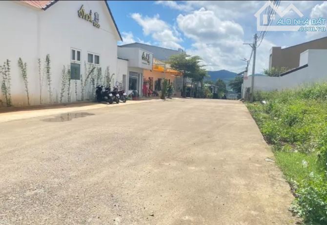 Đất Đường bê tông trước đất 7m Phù Đổng Thiên Vương, trung tâm thị trấn Liên Nghĩa, Đức Tr - 1