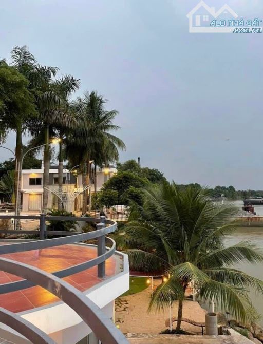 Resort - Homestay 2200m2 view mặt sông 60m (Xã Thiện Tân) chỉ 23 tỉ - 2