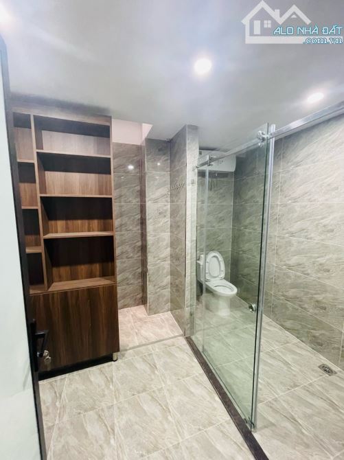 CHO THUÊ VĂN PHÒNG TẠI TRẦN QUANG DIỆU, Ô CHỢ DỪA, ĐỐNG ĐA 30M2 - 2