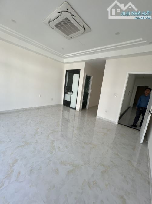 Bán biệt thự khu 101 Nguyễn Chí Thanh p9q5 8x20m 3 lầu giá chỉ 31 tỷ - 4