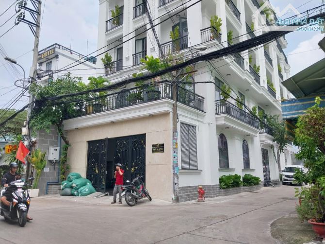 Bán nhà mặt tiền 301m2, ngay cầu Tham Lương, BX An Sương, Đông Hưng Thuận, Q12, hơn 12 tỷ