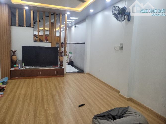 HÀNG  HIẾM TÔ HIỆU -  TÂN PHÚ - HXH TRÁNH THÔNG. 72M2 - 4 TẦNG - CHỈ 7,5 TỶ. - 1