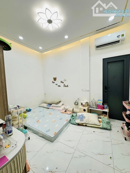 Xe hơi đậu cửa_Nhà MỚI ĐẸP 60m2 khu dân trí Lê Văn Khương_sát mặt tiền - 2