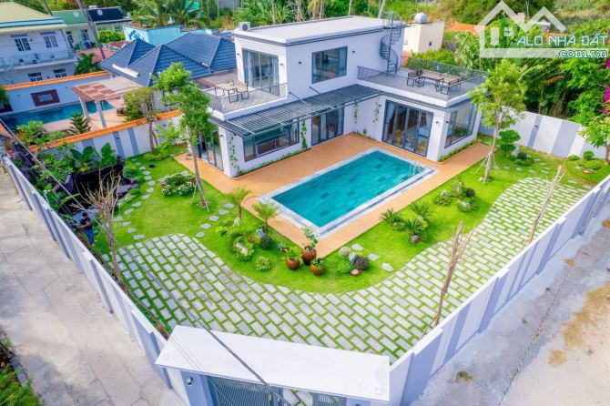 Bán biệt thự khu phố VIP Hàm Tiến, Mũi Né - 400 và 600m2 - 2