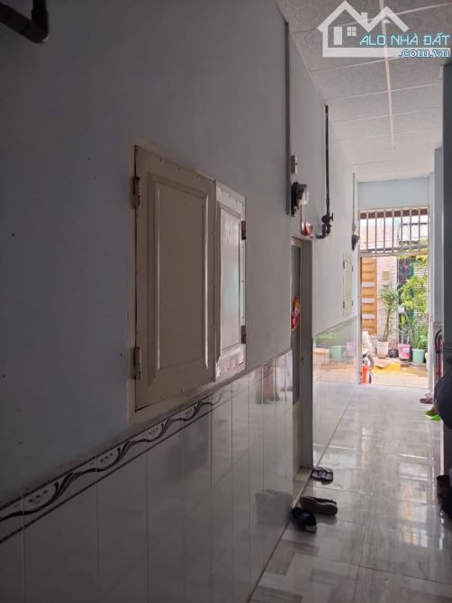 Bán nhà mặt tiền 301m2, ngay cầu Tham Lương, BX An Sương, Đông Hưng Thuận, Q12, hơn 12 tỷ - 2