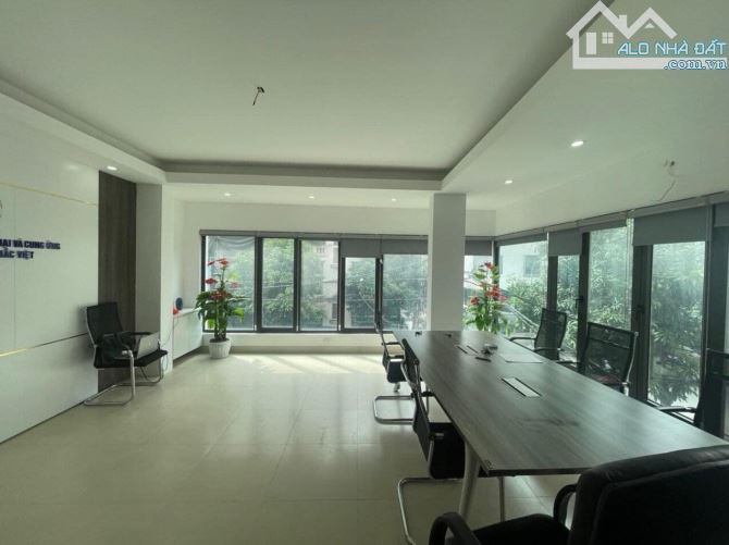 CHO THUÊ VĂN PHÒNG TIÊU CHUẨN DIỆN TÍCH 30M2 VŨ NGỌC PHAN, ĐỐNG ĐA - 1