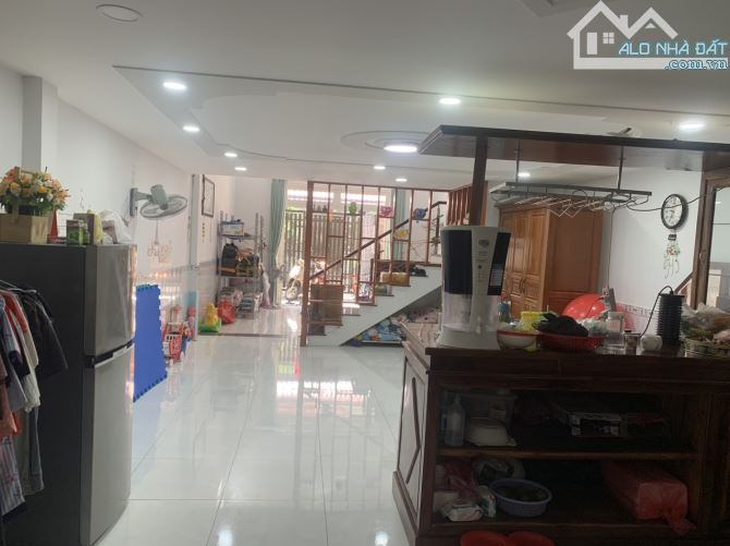 Nhà mặt tiền đường Huỳnh Văn Nghệ, giao với Phạm Văn Bạch cấp 4, 103m2 chỉ 11,190 tỷ - 2