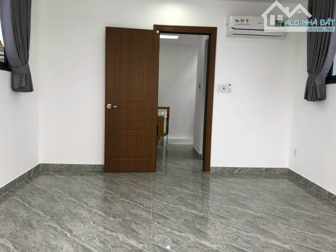 Cần bán nhà khu Phan Đăng Lưu nhà 4 x10m nhà 5 lầu có thang máy - 2
