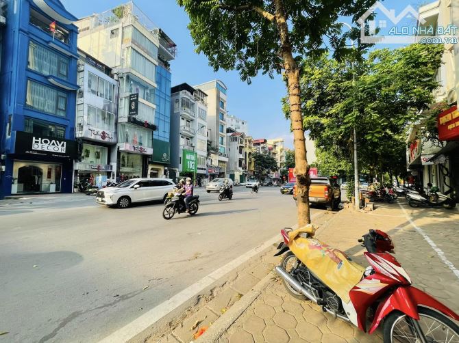 Giảm sốc 3 tỷ - Cần bán gấp mặt phố Sơn Tây, Ba Đình, ô tô 2 chiều dừng đỗ, 64m, giá 23 tỷ