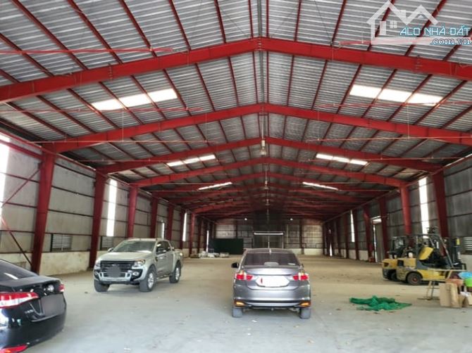 Cho thuê  Kho Xưởng Bến Cát D.tích 4.464 m2 PCCC tự động , tiếp đa nghành nghề