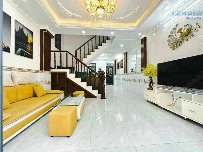 Bán nhà Nhà Bè Huỳnh Thị Đồng, dt 4,6x13m, nhà 2 lầu, 4pn, 5wc, giá 5,8 tỷ. - 1