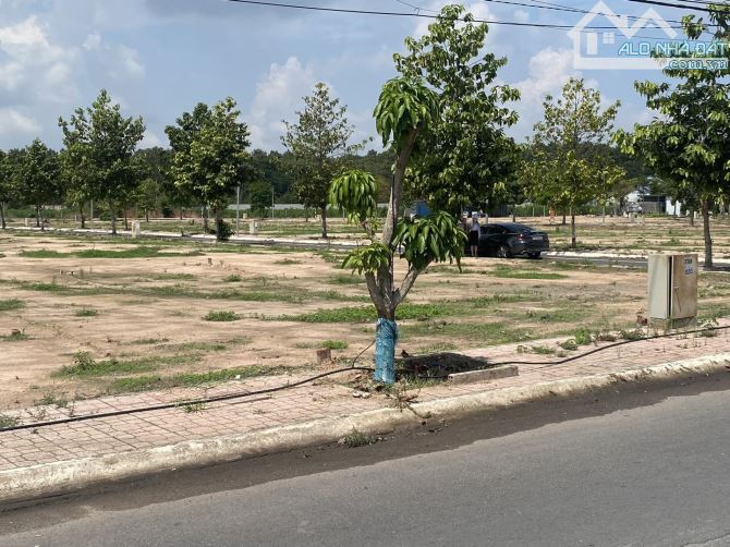 SIÊU ƯU ĐÃI : 12TR/M2 SỞ HỮU NGAY NỀN ĐẤT MẶT TIỀN ĐƯỜNG PHÙNG HƯNG - KCN CAO LONG THÀNH
