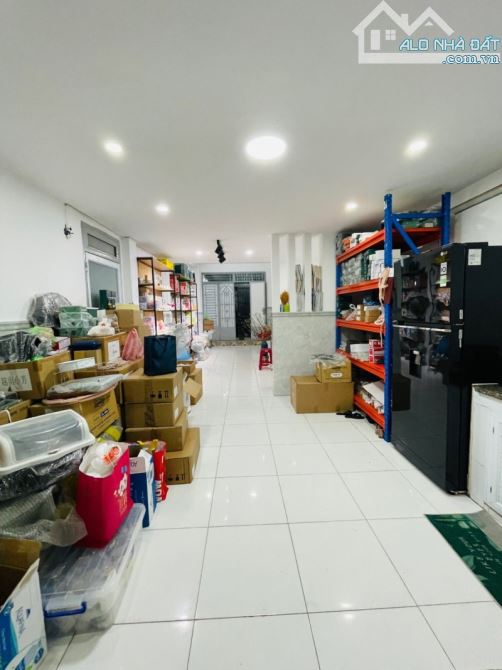 GIÁP QUẬN 1 - QUA CẦU CHỮ Y - NHÀ HXH - 4x13m - SỔ VUÔNG A4 - HƠN 5 T.Ỷ XÍU - 2