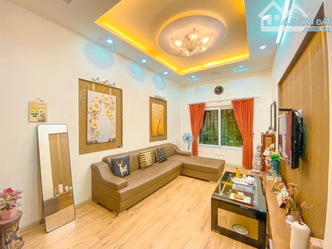 Vỉa hè, ô tô tránh,Kinh doanh.Bán nhà Phố Hạ Đình, Thanh Xuân. DT: 51m, 5 T. Giá: 13,5 tỷ - 3