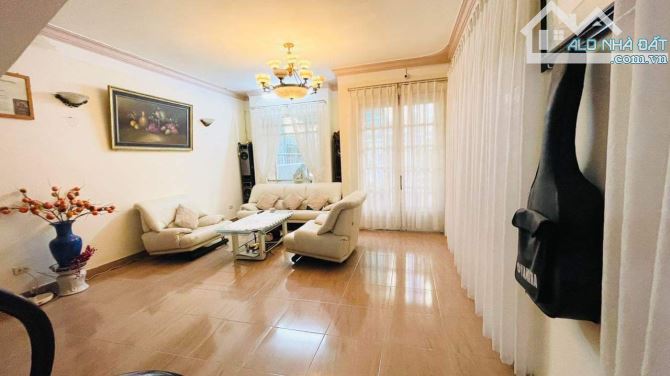 Bán Biệt Thự Yersin phường 10 Đà Lạt Thuận lợi nghĩ dưỡng