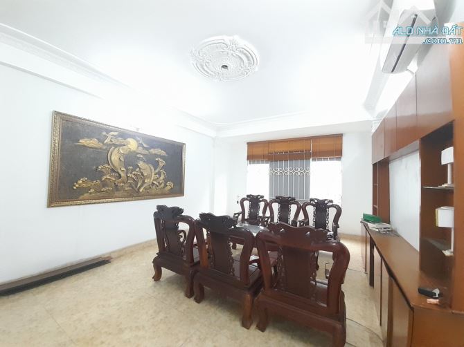 Bán Nhà Phố Nguyễn Khuyến Văn Quán Hà Đông 70m2 5 Tầng MT 4.6M Vị Trí KD Tốt Ô Tô Tránh. - 1
