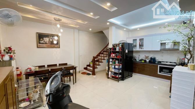 SIÊU PHẨM 5 TẦNG ĐẸP LONG LANH, Ô TÔ KINH DOANH, PHỐ LẠC LONG QUÂN, CẦU GIẤY, HÀ NỘI - 2