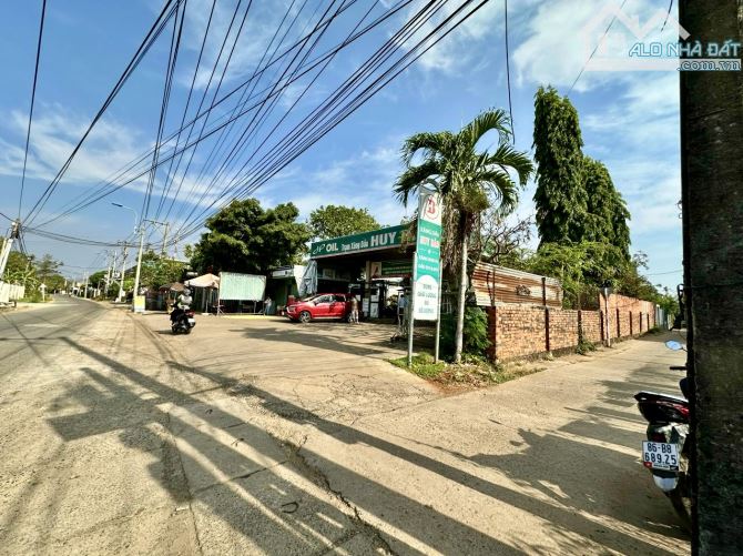 ✨ LÔ GÓC 2 Mặt đường Nhựa Thành Thái. Diện tích: 24x24m (550m2), có 300m2 Đất ODT - 9 Tỷ - 2