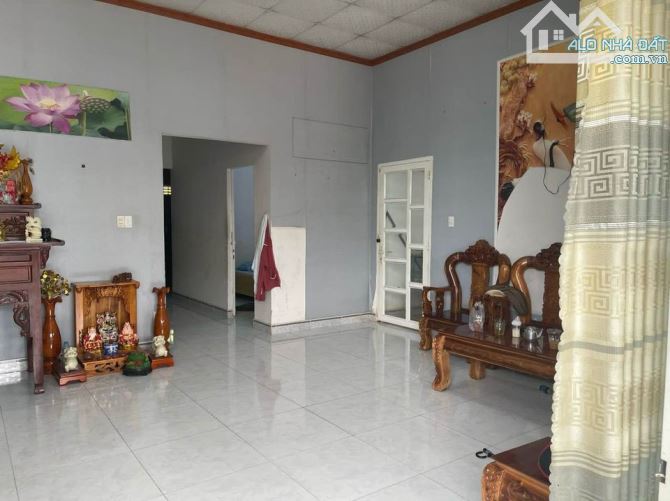 Cần bán gấp căn nhà cấp 4  nằm gần trường TH Tân Phú Trung, Củ Chi. 600 triệu, SHR - 3
