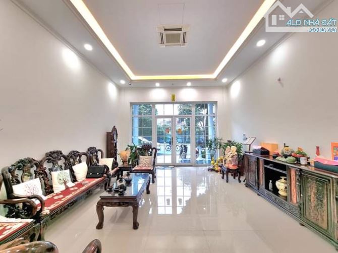 Bán liền kề Louis City Đại Mỗ, 220m2, 5 tầng, Thang máy, nội thất cao cấp, ở sướng, kd - 1