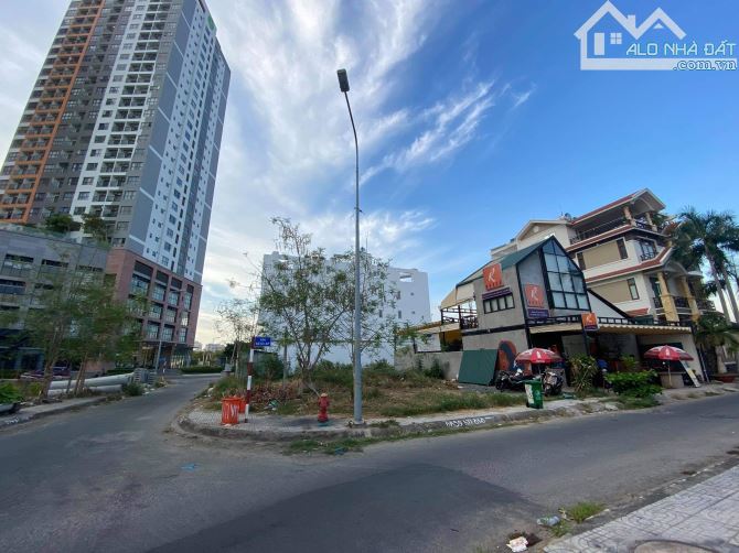 Bán đất 10x21m, cn 215m2 khu dân cư Văn Minh. The Sun Avanue. 150tr/m - 2