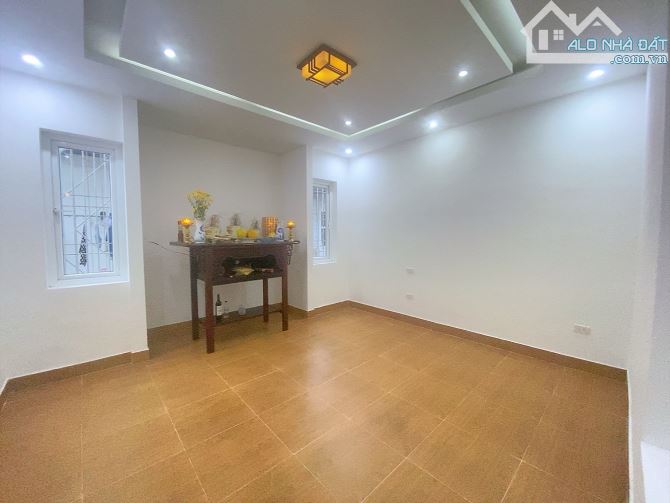 Bán Nhà Văn Phú -HD - Ô tô tránh - Vỉa hè - View Vườn Hoa - 90m - 4 Tầng - quanh 18 tỷ - 3