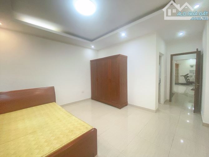 Bán Nhà Văn Phú -HD - Ô tô tránh - Vỉa hè - View Vườn Hoa - 90m - 4 Tầng - quanh 18 tỷ - 6