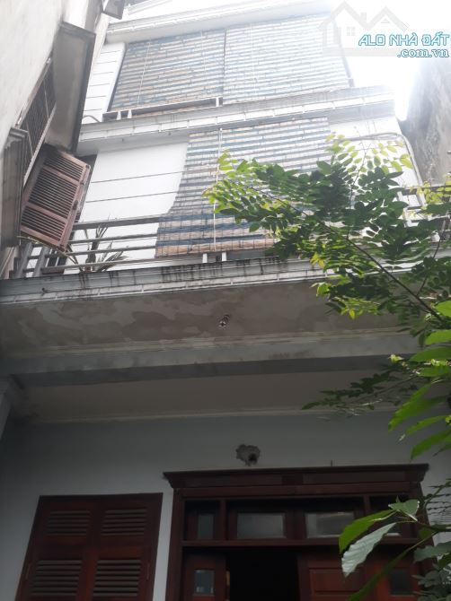 Bán nhà phố Nguyễn Hiền 139m2 giá  28 tỷ - 9