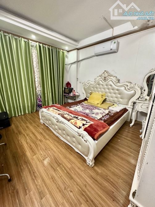 Cảm Nhận Tuyệt Vời Khi Tham Khảo Nhà 37m, 5 Tầng  Phố Trương Định  Giá Chỉ Nhỉnh 5 Tỷ - 1