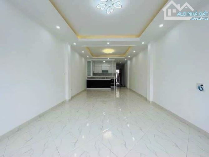 Bán Nhà Ngõ 131 Thái Hà, 61m2, 7 tầng, giá 15.85 tỷ - 1