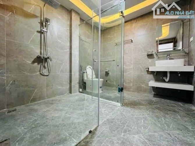 Bán Nhà Ngõ 131 Thái Hà, 61m2, 7 tầng, giá 15.85 tỷ - 2
