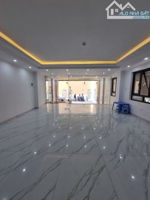 Siêu phẩm Văn phòng + Căn hộ dịch vụ 100m2*8T Lạc Long Quân, gần Hồ Tây giá 48.5 tỷ - 3