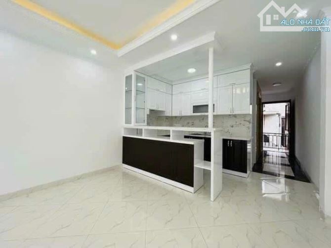 Bán Nhà Ngõ 131 Thái Hà, 61m2, 7 tầng, giá 15.85 tỷ - 3