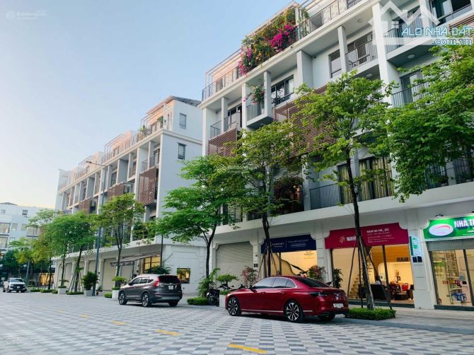 Bán shophouse góc The manor central park dt:125m2 5 tầng full nội thất, 3 mặt thoáng, 29ty - 1