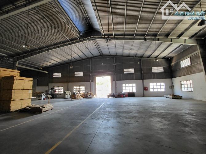 Cho thuê 1.800m2 kho xưởng giáp KCN Mỹ Phước Bến cát giấy tờ đầy đủ