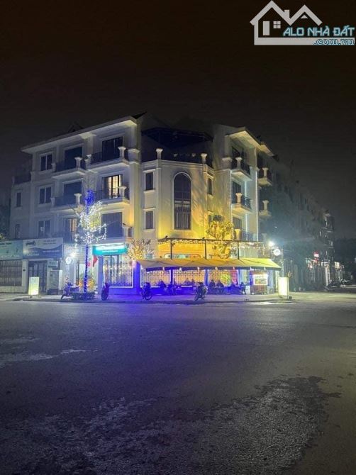 Bán nhà phố Kim Giang 35/40T2m2 - 6 tầng Thông sàn - giá 6.6 tỷ  Mô tả chi tiết 6 TẦNG - T - 11