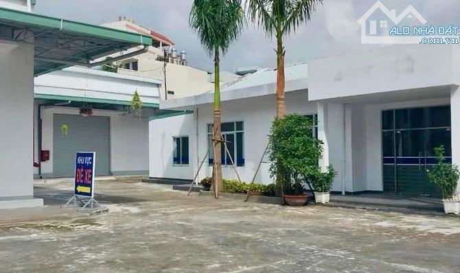 Cho thuê nhà xưởng Vip 7500m2 đầy đủ công năng sản xuất tại quận Tân Bình - 1