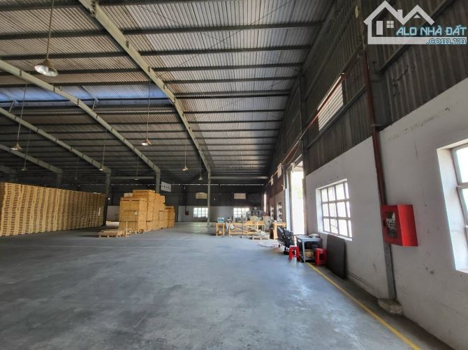Cho thuê 1.800m2 kho xưởng giáp KCN Mỹ Phước Bến cát giấy tờ đầy đủ - 1