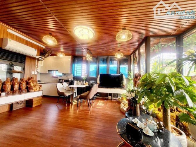 Bán nhà phố Kim Giang 35/40T2m2 - 6 tầng Thông sàn - giá 6.6 tỷ  Mô tả chi tiết 6 TẦNG - T - 3