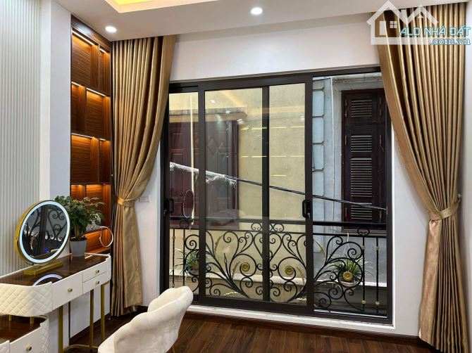 Phan Đình Giót 39m2 - 4 tầng - gi.á 6.36 tỷ  Mô tả chi tiết SIÊU HIẾM - SIÊU ĐẸP - TỪ VỊ T - 4
