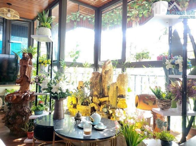 Bán nhà phố Kim Giang 35/40T2m2 - 6 tầng Thông sàn - giá 6.6 tỷ  Mô tả chi tiết 6 TẦNG - T - 8