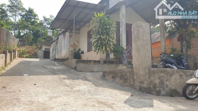 Bán nhà và đất đường Trần Quý Cáp 550m² giá 2 tỉ rưỡi