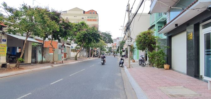 BÁN LÔ ĐẤT SIÊU ĐẸP NGAY BÃI TRƯỚC, MẶT TIỀN PHAN CHU TRINH , 220M2 NGANG 7 NỞ HẬU