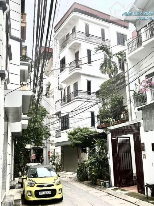 bán nhà nguyên căn phố Đào Tấn,Cống Vị,Ba Đình,Hà Nội.Dt : 49m2. Giá : 16,5 tỷ